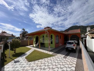 Casa para Venda, em Garopaba, bairro Gamboa, 2 dormitrios, 3 banheiros, 1 sute, 2 vagas